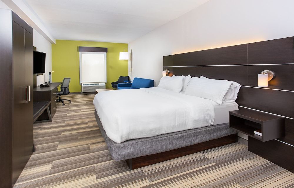 Holiday Inn Express & Suites Morristown by IHG 3