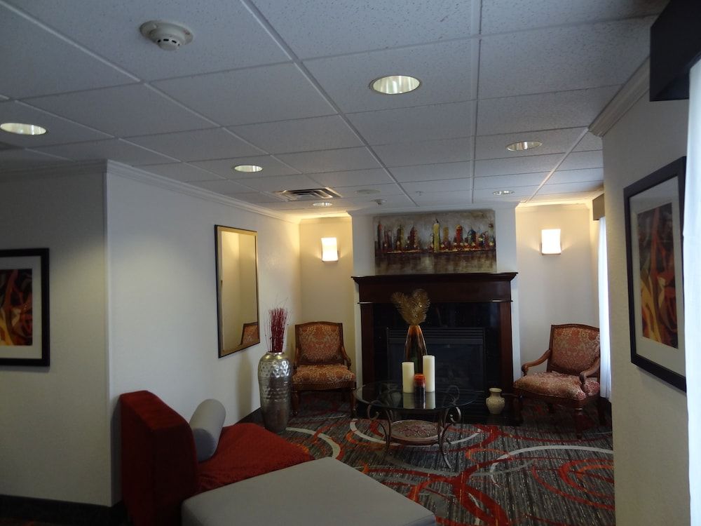 Holiday Inn Express Hotel & Suites Columbus-Groveport by IHG 3