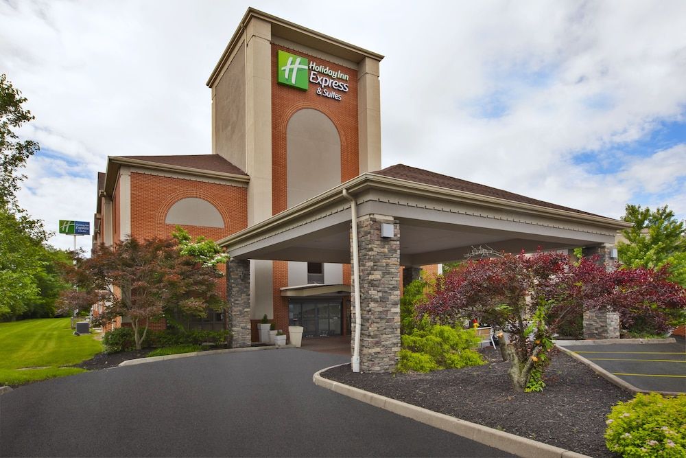 Holiday Inn Express & Suites Milford by IHG 3 estrellas en Milford