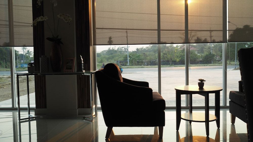 Chaisaeng Villa Hotel 2