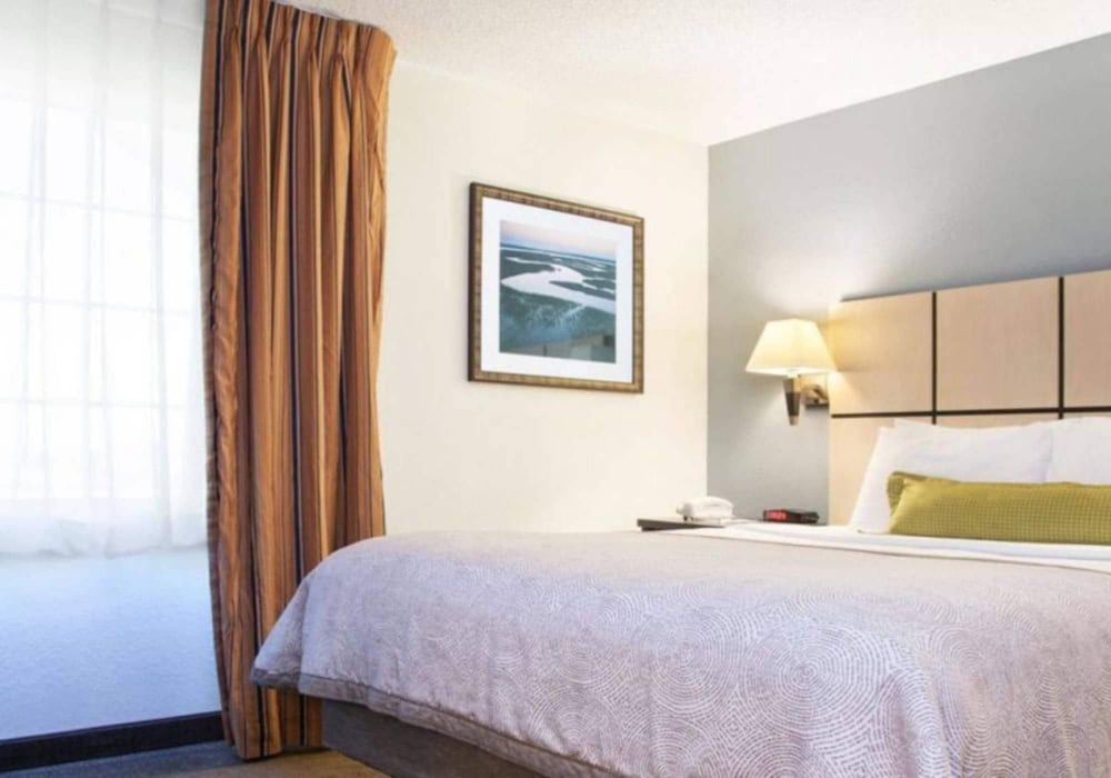 MainStay Suites Southfield-Detroit 3
