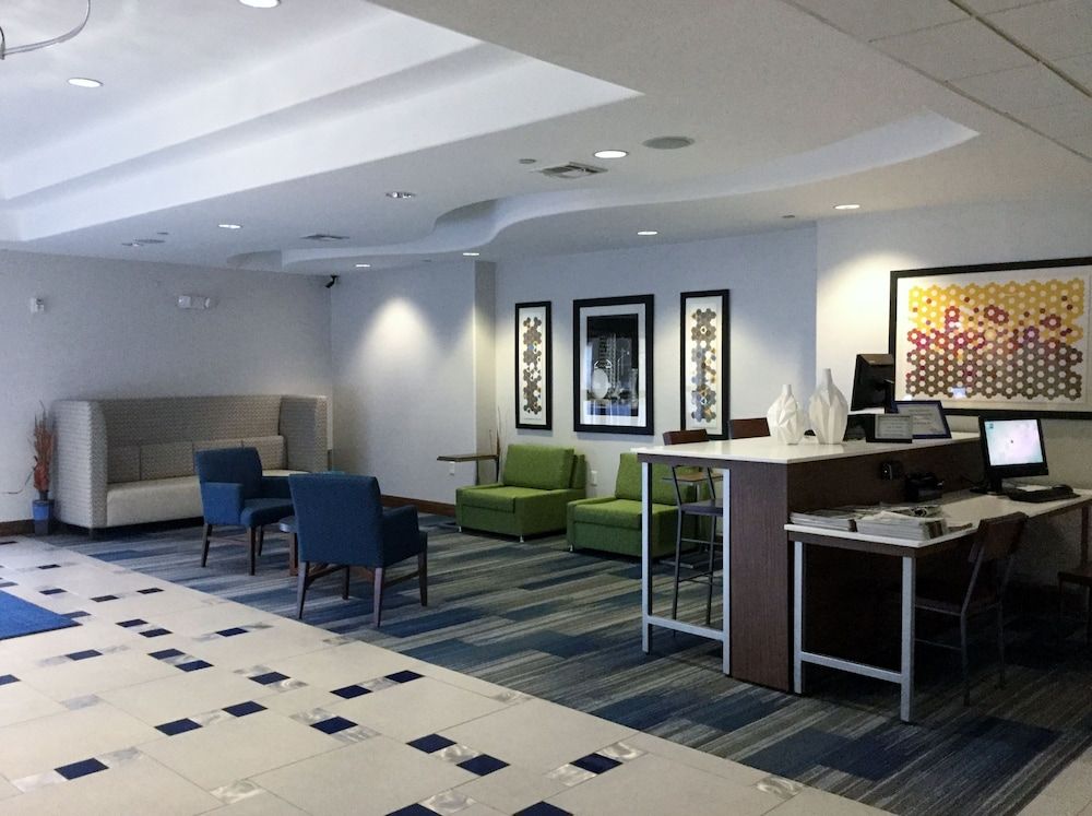 Holiday Inn Express & Suites Austin NE - Hutto by IHG 3