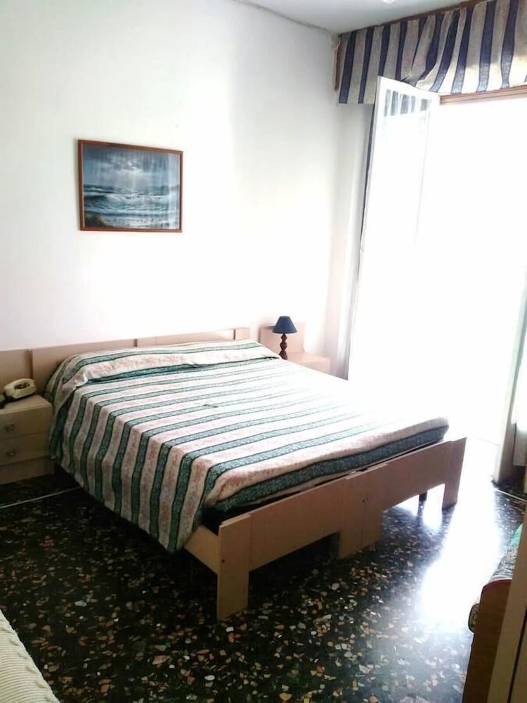 Hotel Gino 3 estrelas em Noli