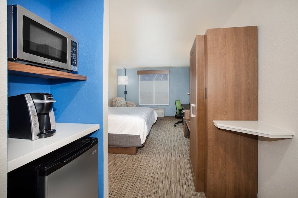 Holiday Inn Express & Suites Chowchilla - Yosemite Park Area by IHG 2