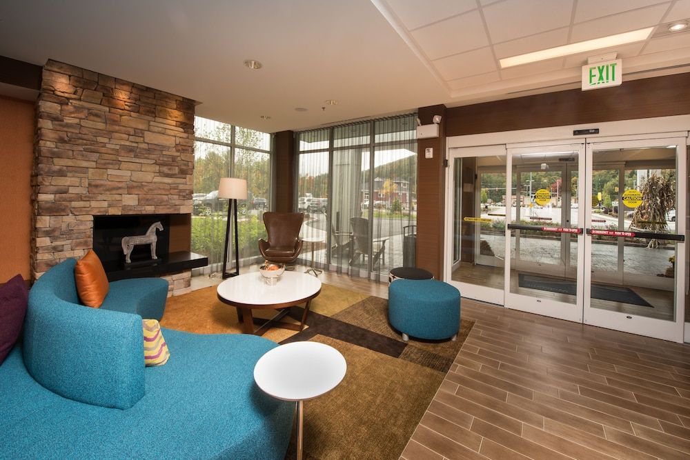 Fairfield by Marriott Inn & Suites Plymouth White Mountains 2
