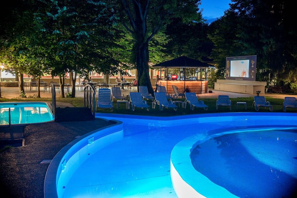 Wellness Hotel Szindbád 3 estrellas en Balatonszemes