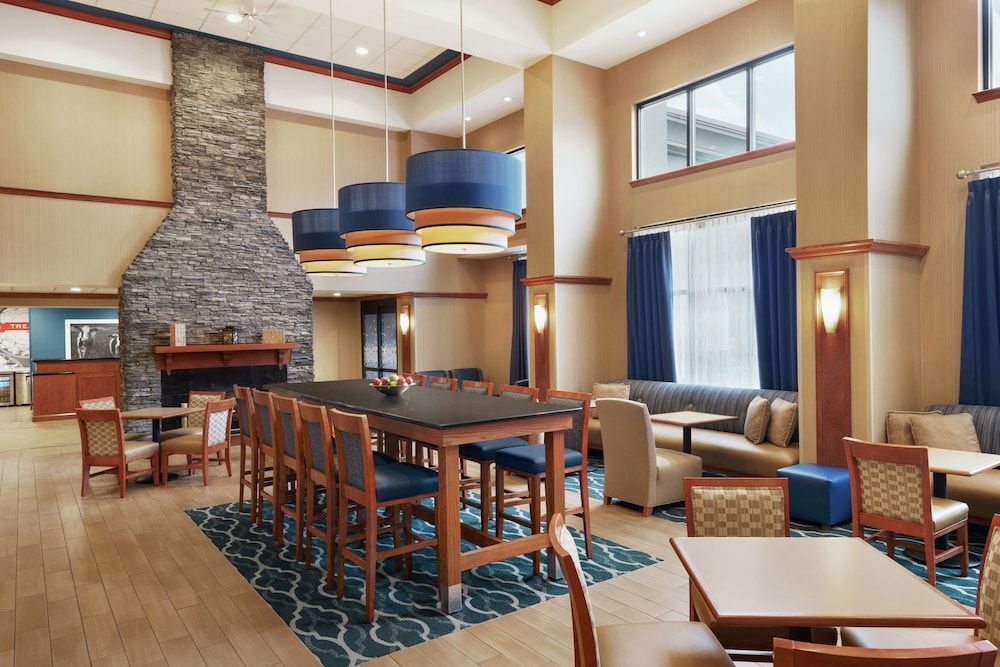 Hampton Inn & Suites Ephrata - Mountain Springs 2
