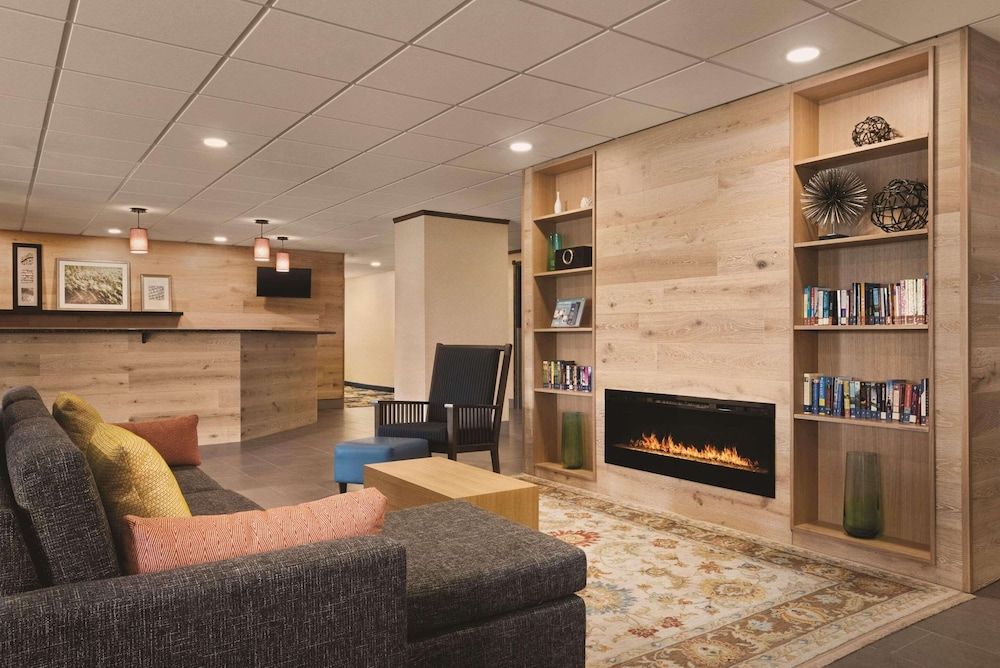 Country Inn & Suites by Radisson, Mt. Pleasant-Racine West, WI 3