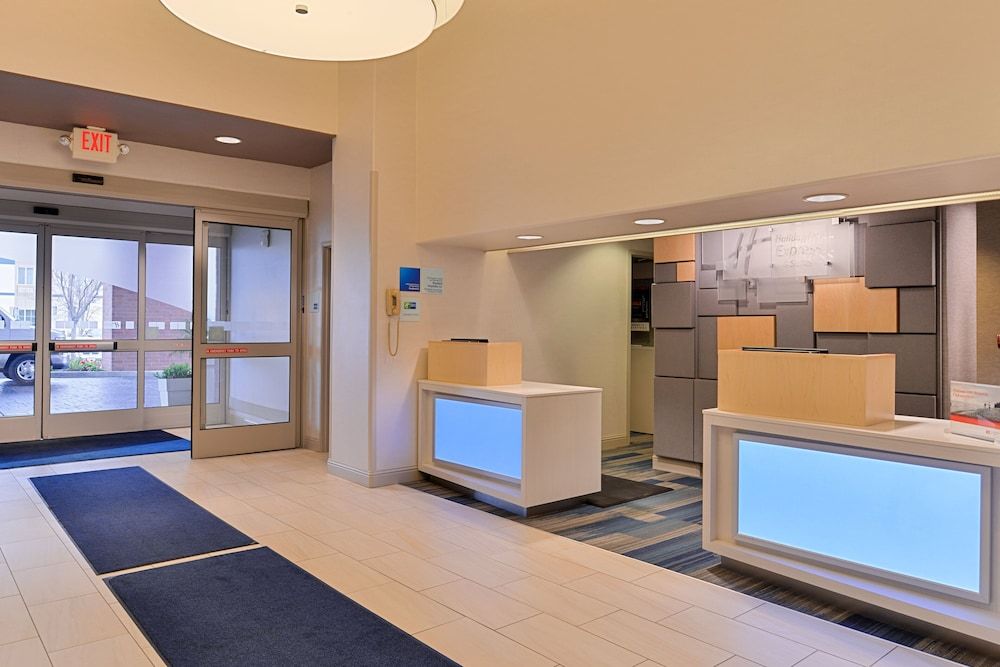 Holiday Inn Express Sacramento Airport Woodland by IHG 2
