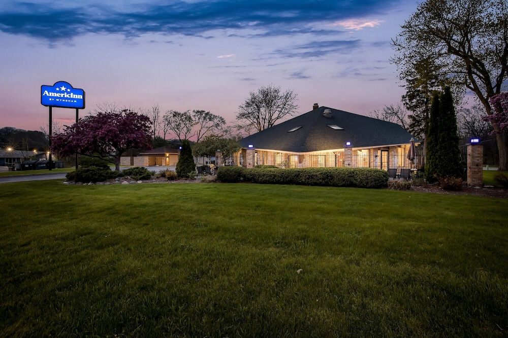 AmericInn by Wyndham Delafield-Waukesha-Milwaukee 4 estrellas en Delafield
