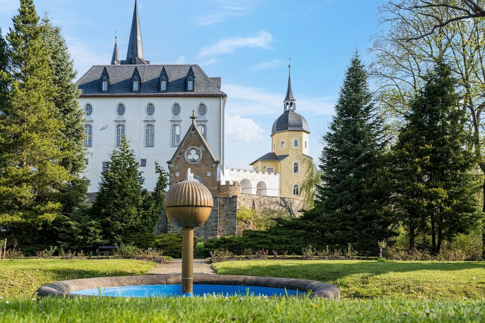 Schlosshotel Purschenstein 4 estrellas en Neuhausen
