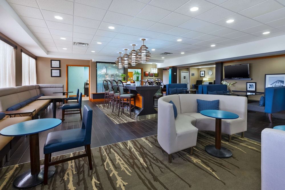 Hampton Inn Marysville 2