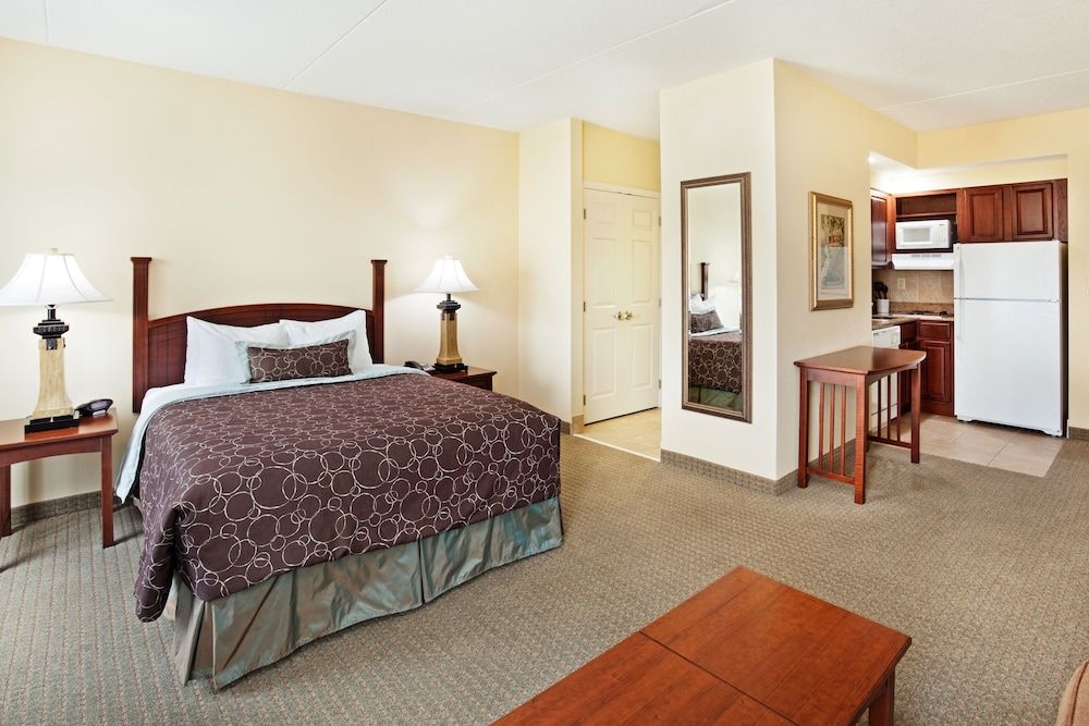 Staybridge Suites Oak Ridge by IHG 3 estrelas em Oak Ridge