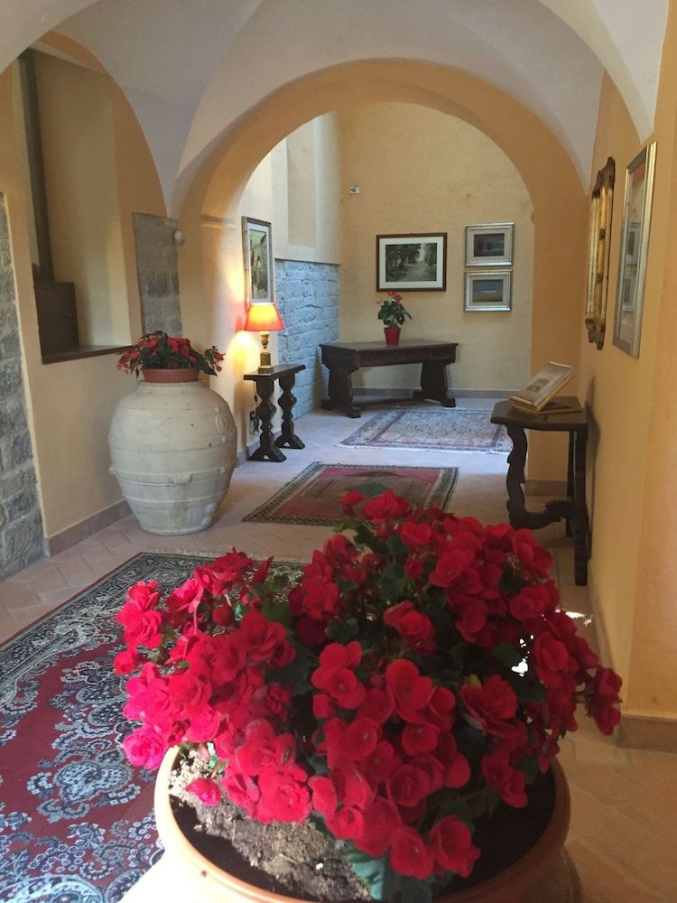 RossoPorpora Agriturismo Colle Cardinale 3