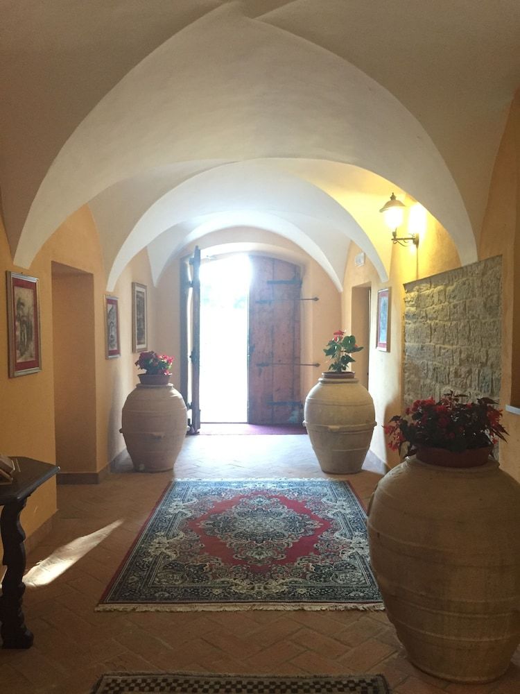 RossoPorpora Agriturismo Colle Cardinale 2