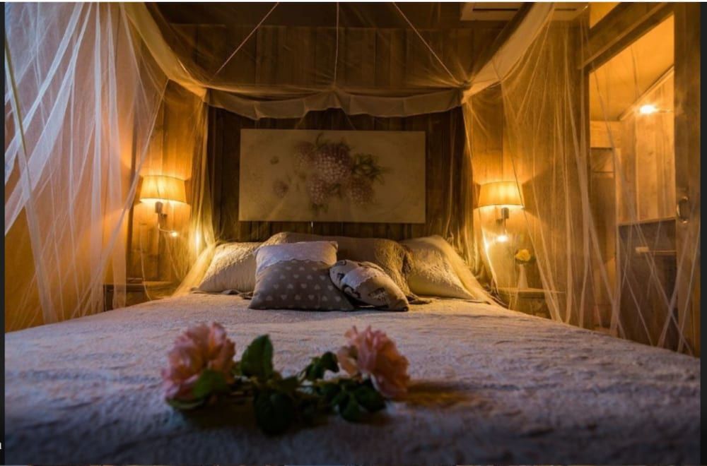 Tenuta Poggio Rosso Glamping -1 estrellas en Populonia
