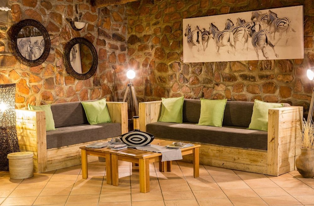 Elegant Desert Lodge 3