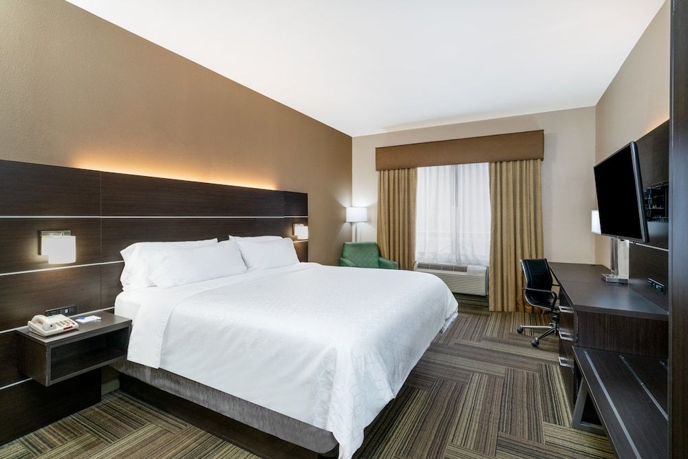 Holiday Inn Express & Suites Ashland by IHG 3