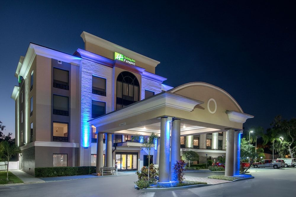 Holiday Inn Express Bartow by IHG 2 estrellas en Bartow