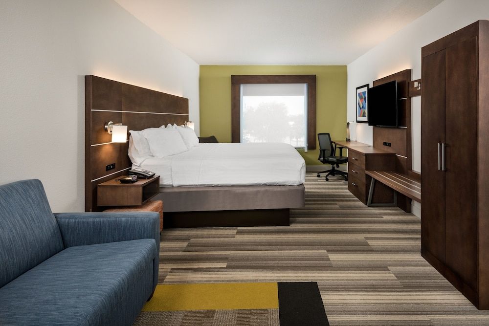 Holiday Inn Express Bartow by IHG 3