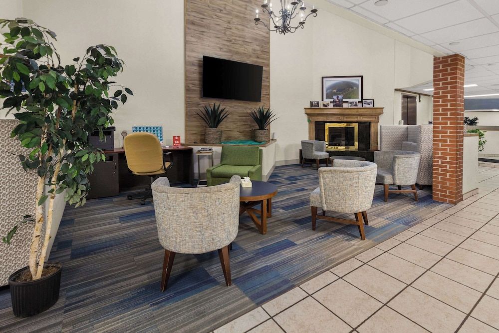 Quality Inn & Suites Altoona 2 estrellas en Altoona