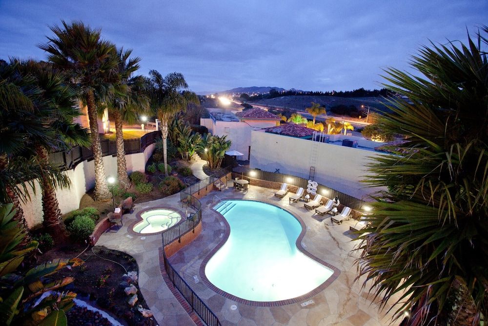 Holiday Inn Express Grover Beach-Pismo Beach Area by IHG 2 estrelas em Grover Beach