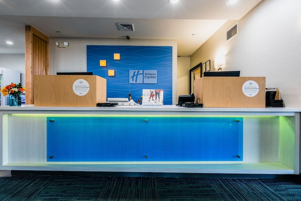 Holiday Inn Express Hotel & Suites Hamburg by IHG 3