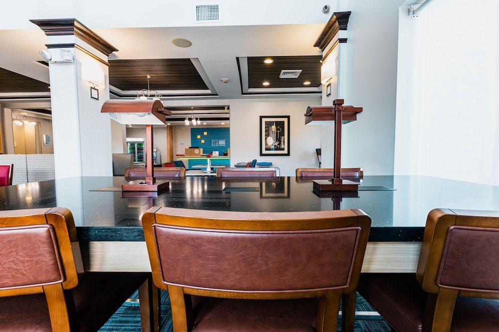 Holiday Inn Express Hotel & Suites Hamburg by IHG 2