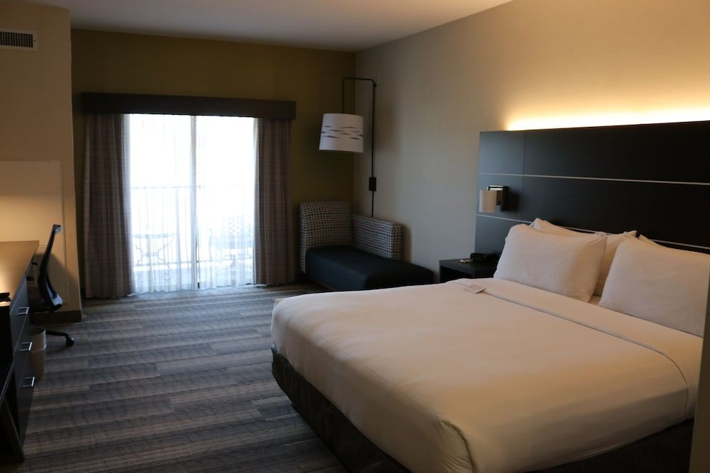 Holiday Inn Express Hotel & Suites El Dorado Hills by IHG 3