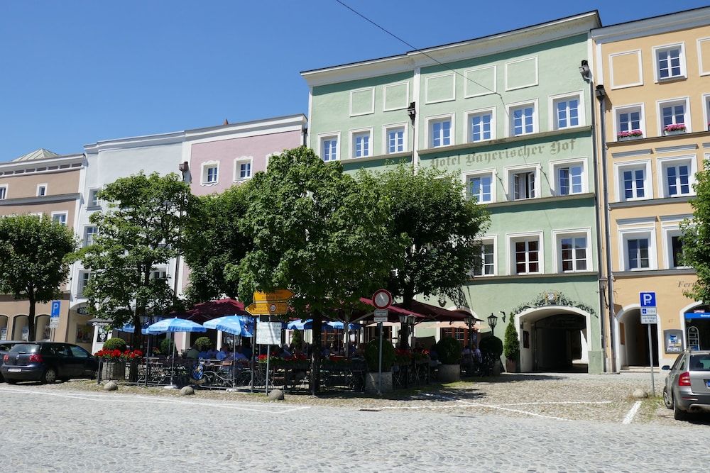 Hotel Bayerischer Hof 3 estrellas en Burghausen