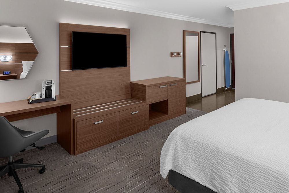Holiday Inn Express Hotel & Suites Twentynine Palms by IHG 3