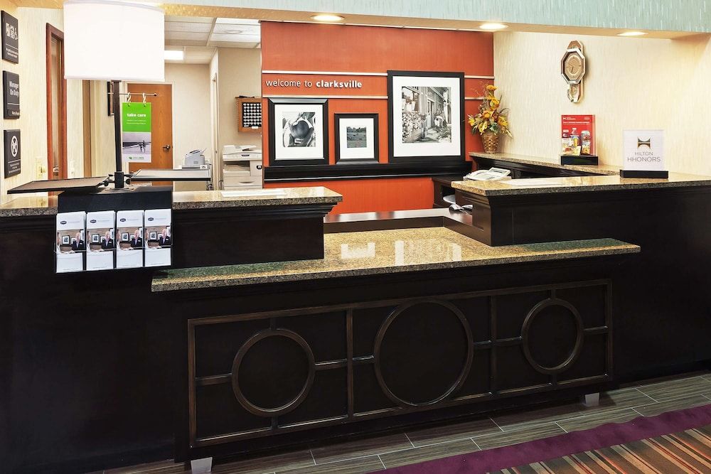Hampton Inn by Hilton Clarksville 3