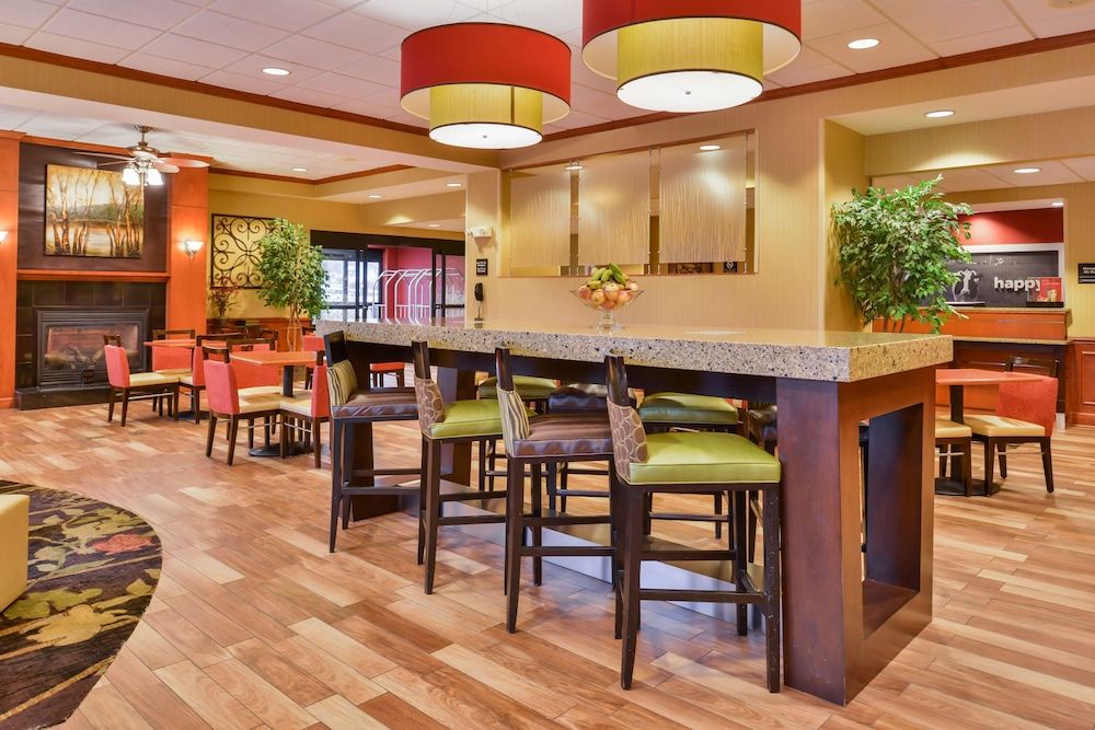 Hampton Inn Emporia 2