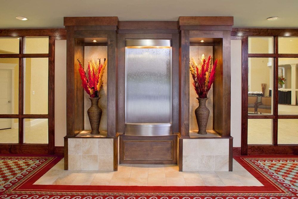 Doubletree by Hilton Hotel Fayetteville 3