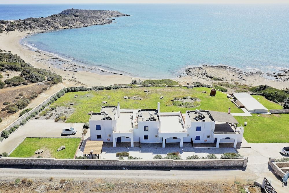 Nerida Beachfront Villas -1 estrellas en Plimmiri