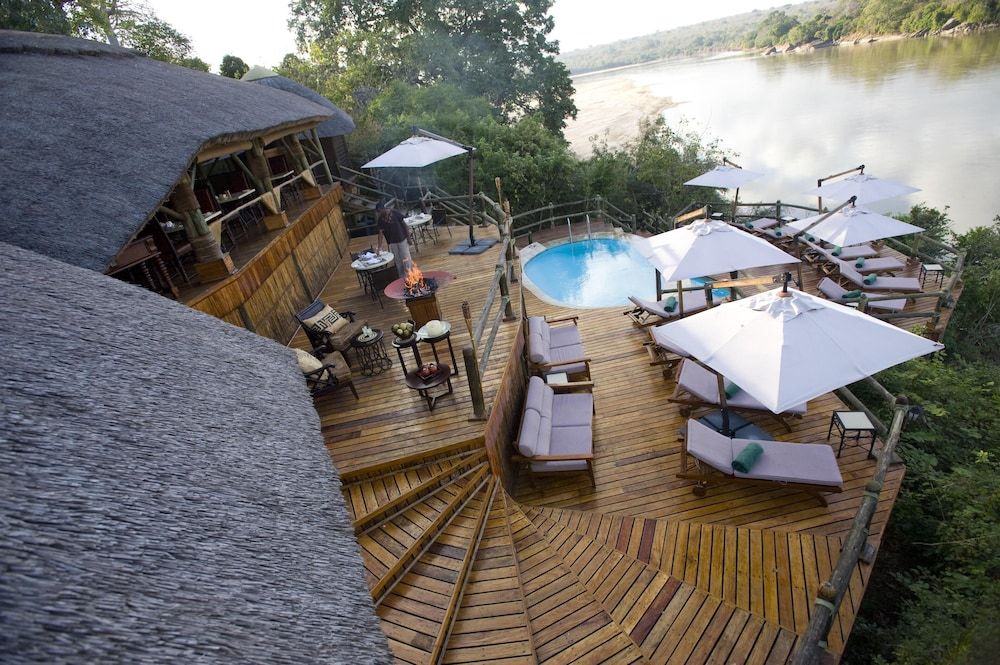 Serena Mivumo River Lodge 5 estrellas en Mkalinzu