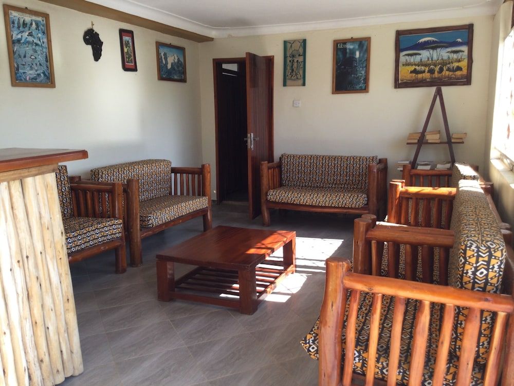 African Roots Entebbe 3