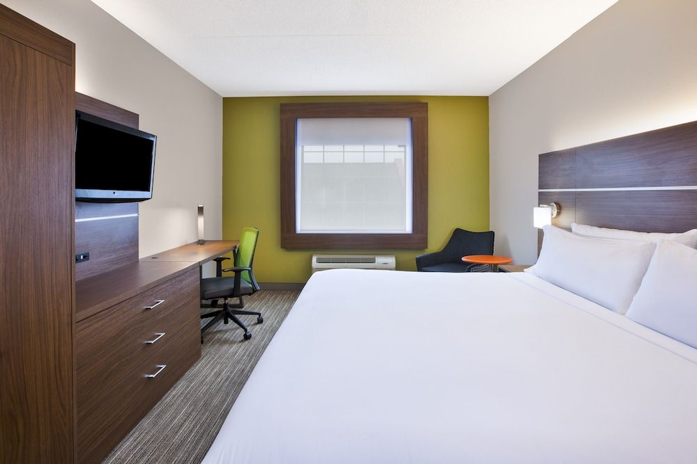 Holiday Inn Express & Suites Alcoa (Knoxville Airport) by IHG 2