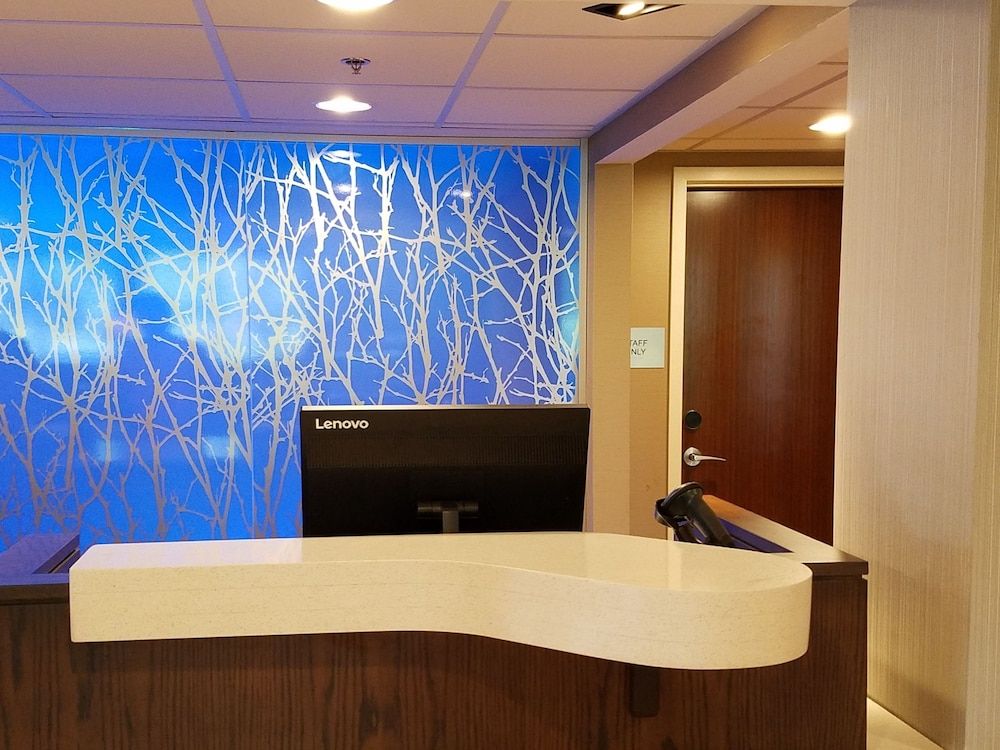 Fairfield Inn & Suites Springfield Holyoke 2