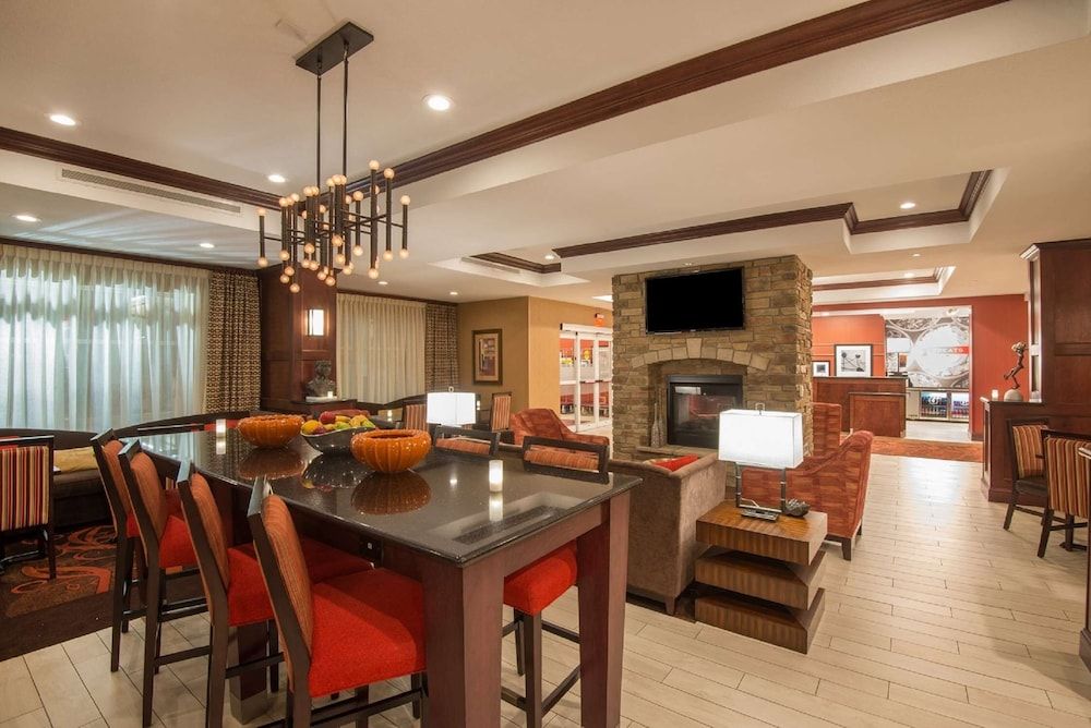 Hampton Inn Kingston 3