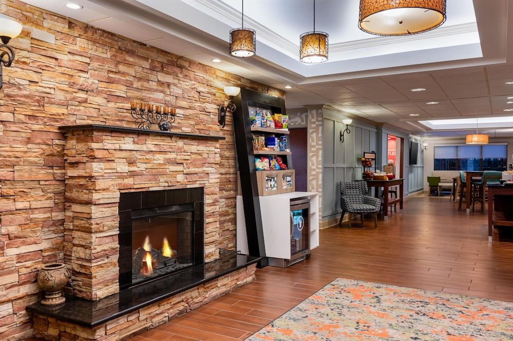Hampton Inn South Hill 3