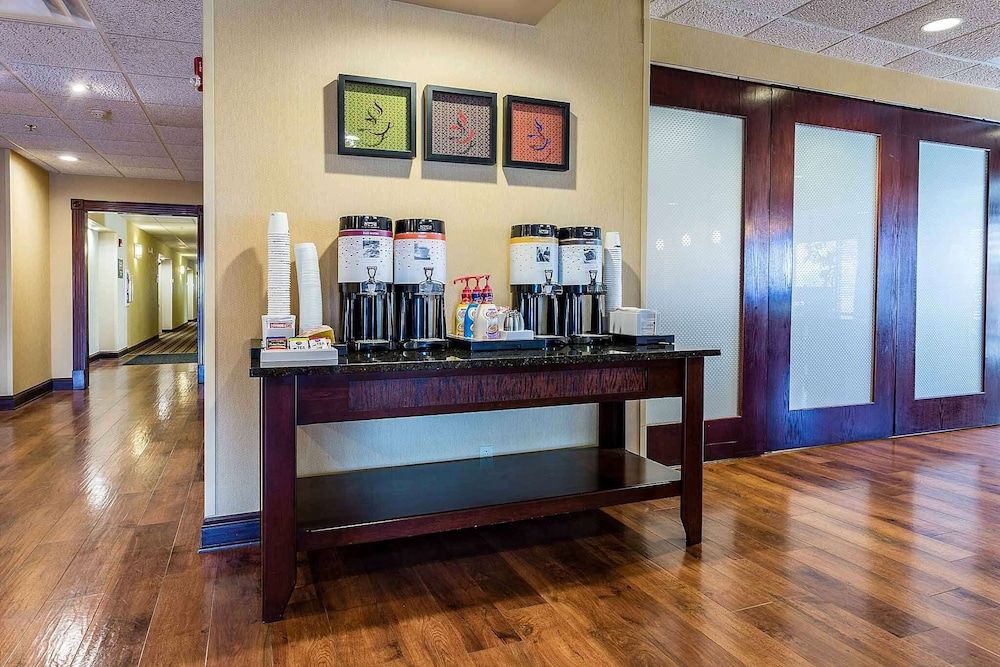 Hampton Inn Somerset 2
