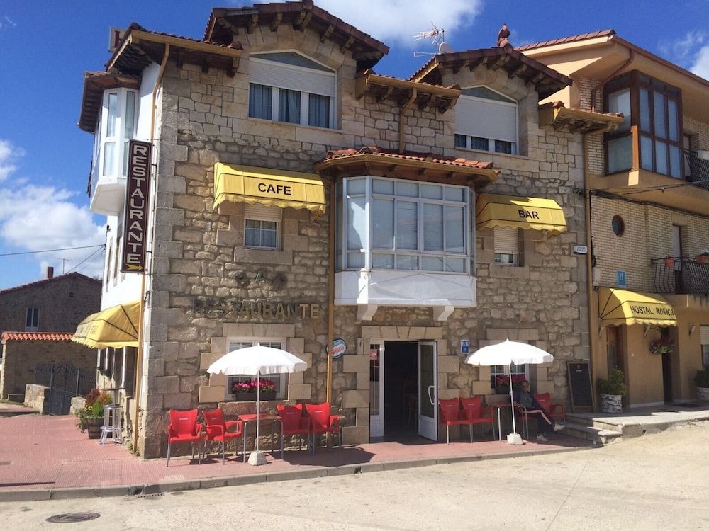 Hostal Mónica -1 estrellas en Cilleruelo de Bezana