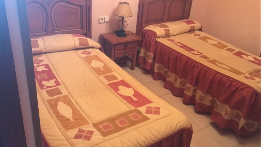 Hostal Mónica 2