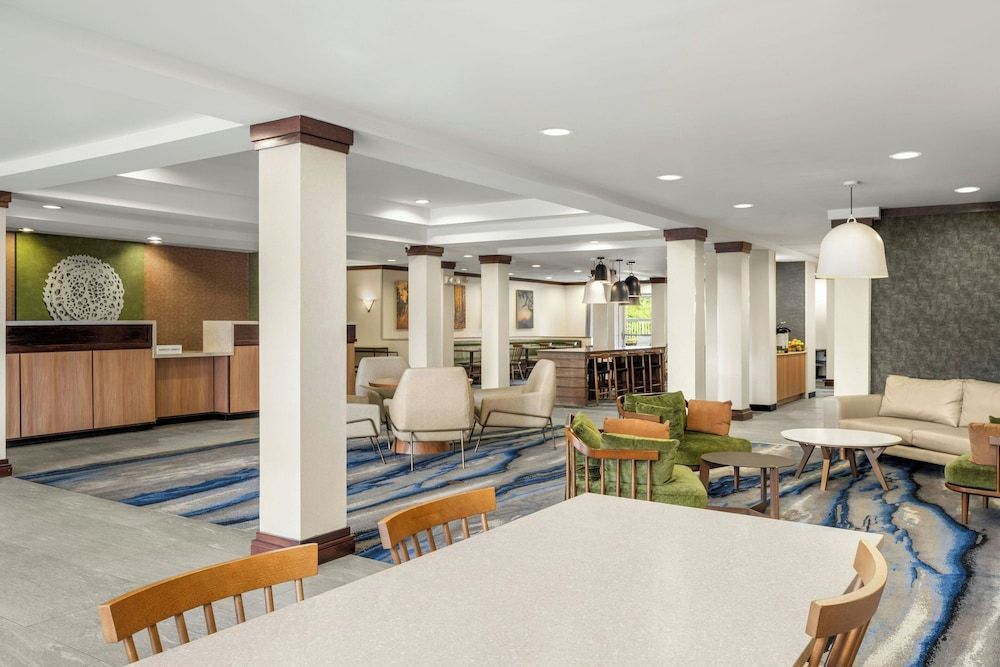 Fairfield Inn and Suites by Marriott Marion 3