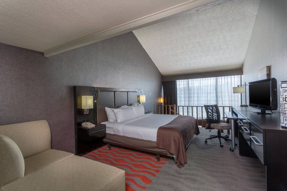 Holiday Inn Harrisburg - Hershey Area, I-81 by IHG 3