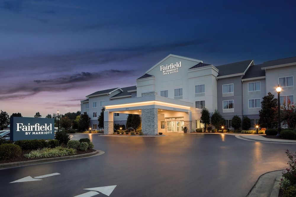 Fairfield Inn & Suites by Marriott Wilson 3 estrellas en Wilson