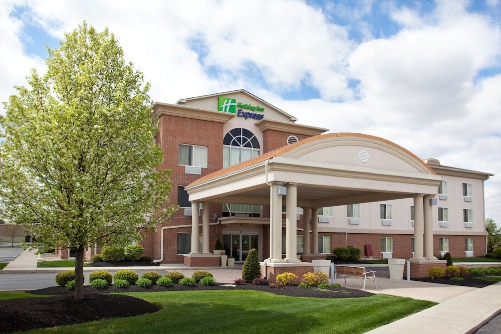 Holiday Inn Express & Suites Marion by IHG 2 estrellas en Marion
