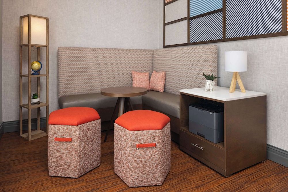 Hampton Inn Fairmont 2