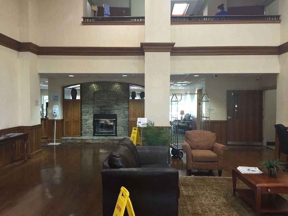 Holiday Inn Express Hotel & Suites Conover (Hickory Area) by IHG 3